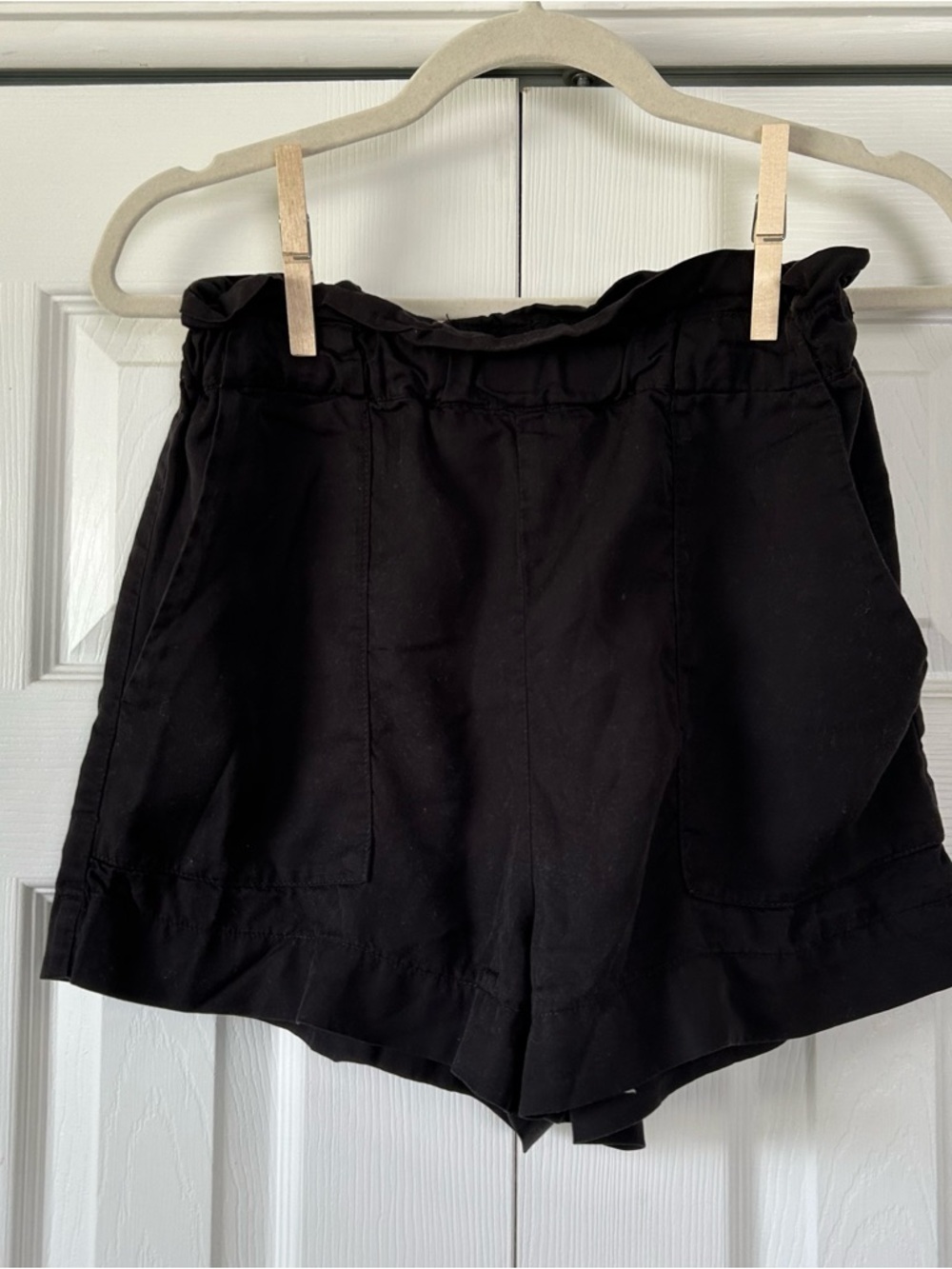 H&M Conscious High‑Waist Black Shorts | Size 4